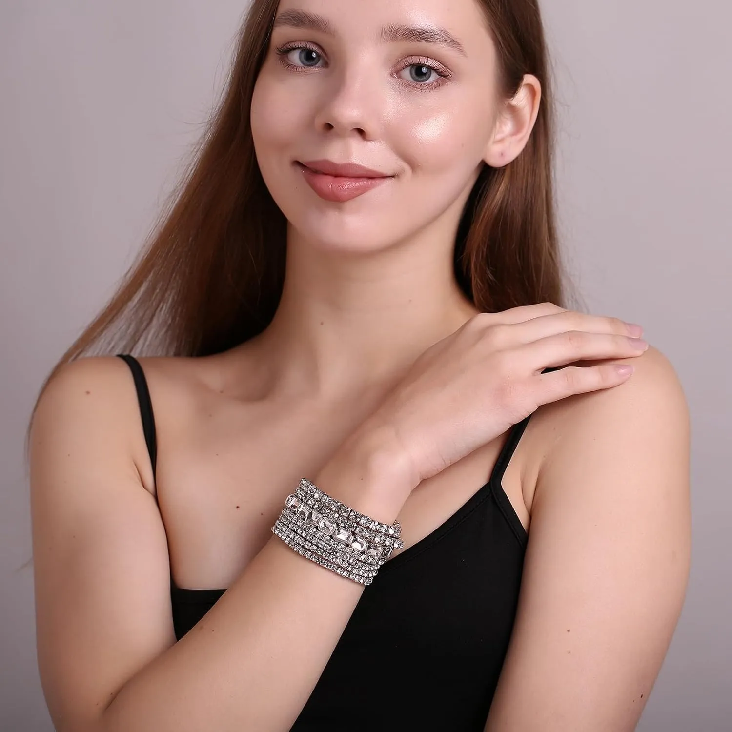 7 PCS Crystal Stretch Bracelets for Women, Bridal Wedding Stackable Layered Rhinestone Bracelets Set Evening Party Jewelry
