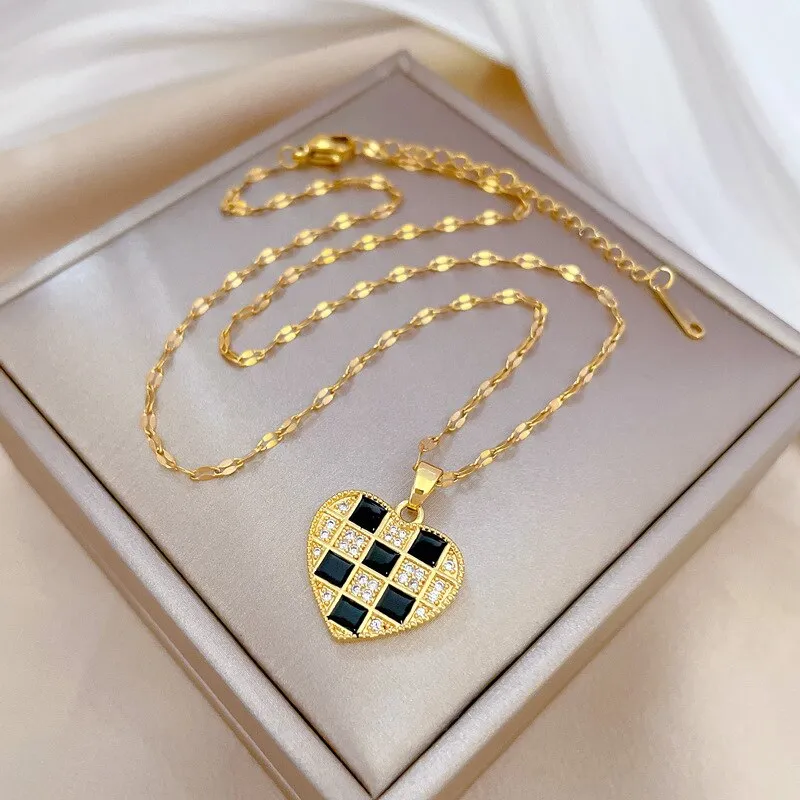 Gold Color Love Heart Thousand Bird Grid Pendant Necklace Temperament For Women