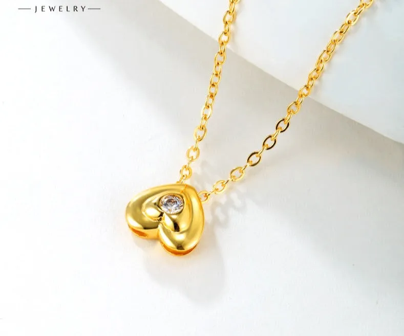 Jewelry hollow diamond love necklace jewelry women's European and American fashion niche temperament clavicle chain necklace