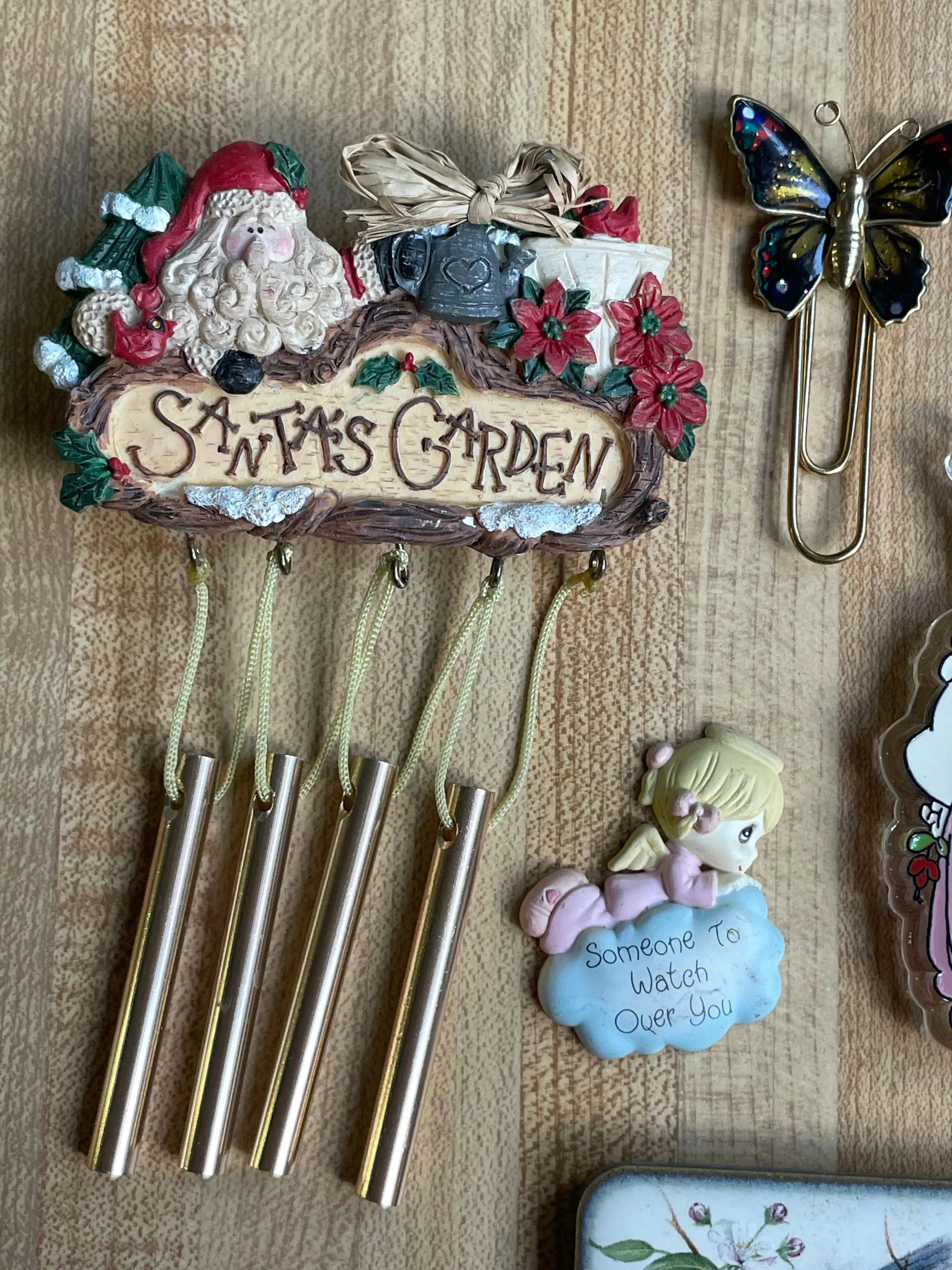 Lot of 7 Vintage Magnets   Butterfly Clip