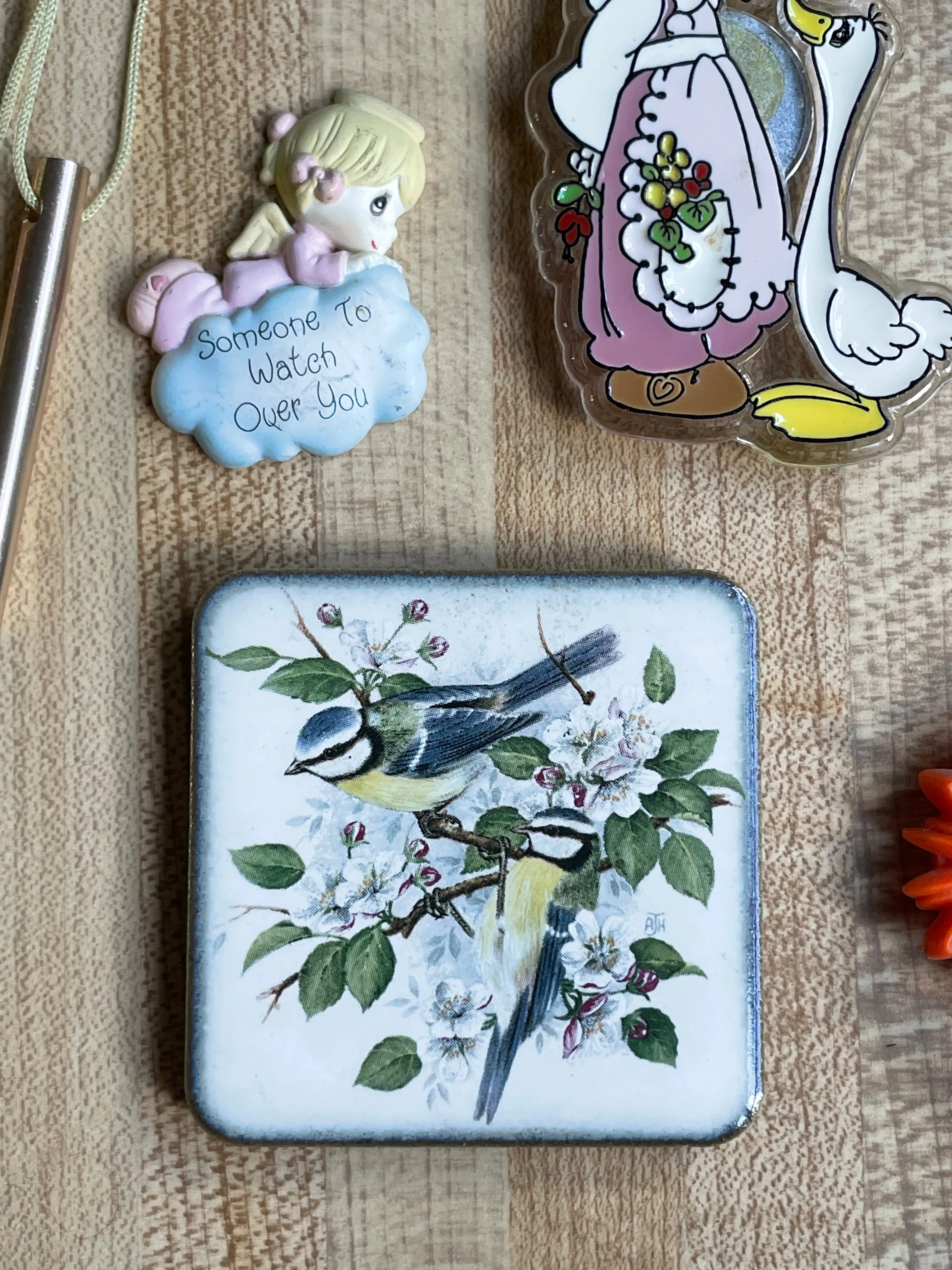 Lot of 7 Vintage Magnets   Butterfly Clip