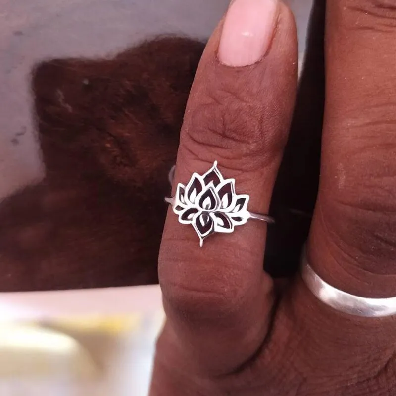 Lotus Rings For Women Vintage Gothic Stainless Steel Flora  Couple Ring