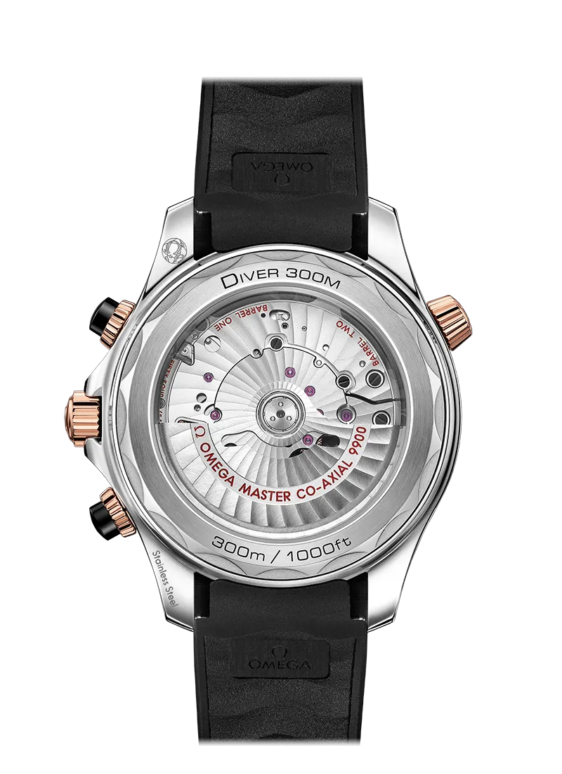 Omega Seamaster Diver 300M Co‑Axial Master Chronometer Chronograph 44mm Steel ‑ Sedna™ Gold on Rubber Strap 210.22.44.51.01.001