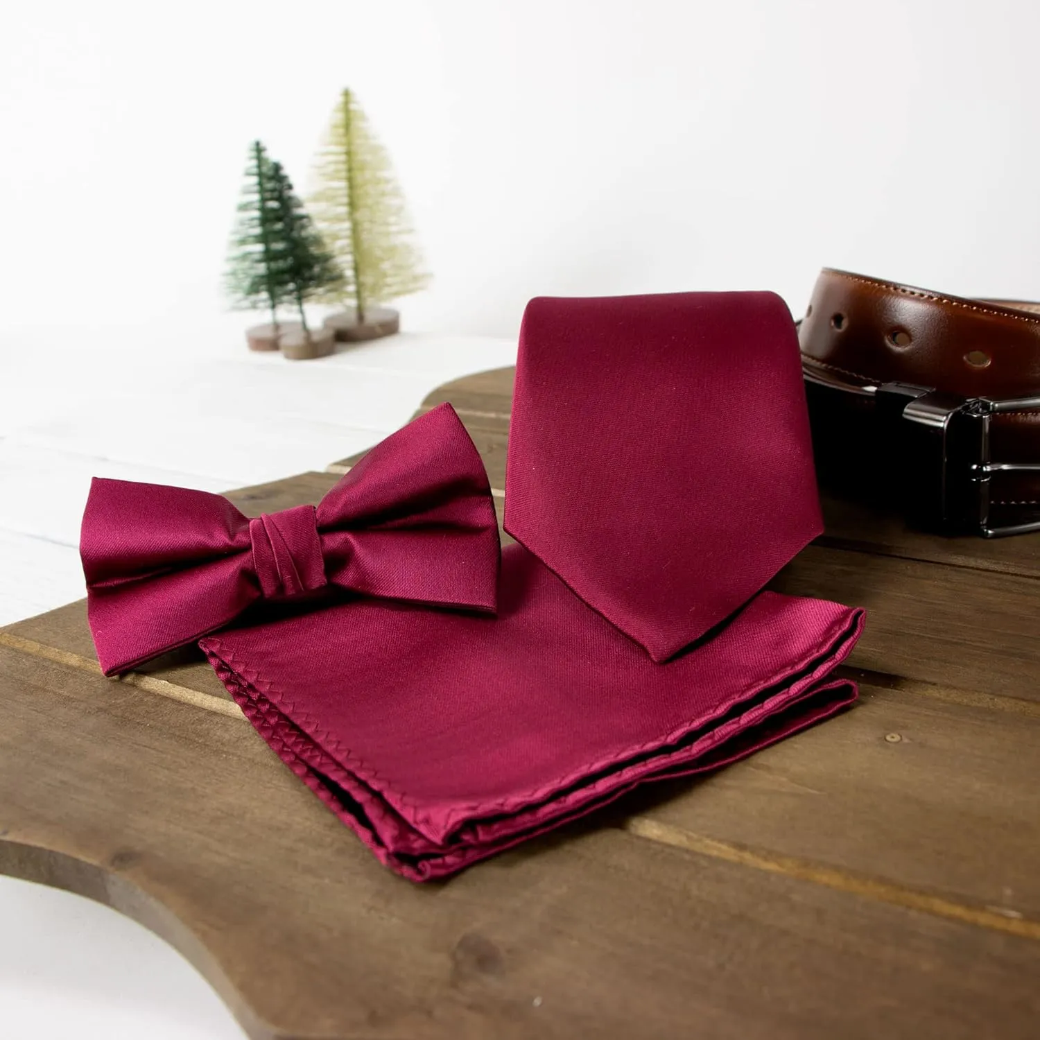 Spring Notion Men's Solid Color Satin Microfiber Bow Tie